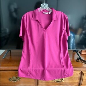Lady Hagen Magenta Short Sleeve Top EUC
Large⛳️🌸